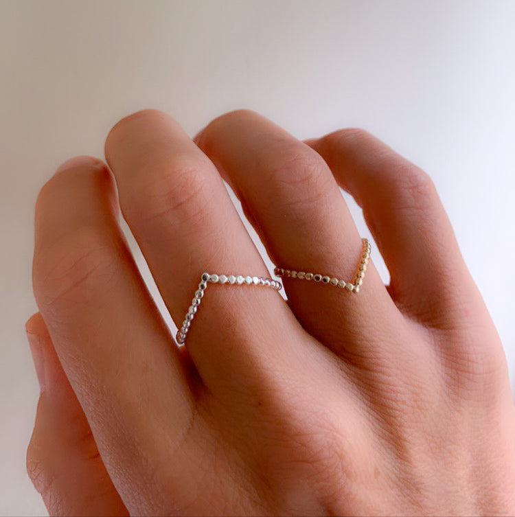 Speakeasy V Ring